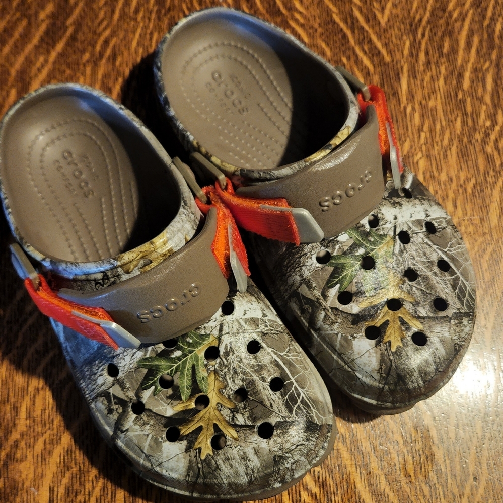 Camo off-road crocs